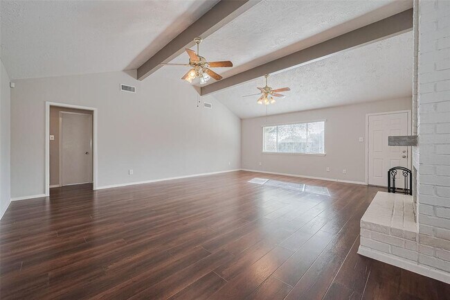 Foto del edificio - 17114 Quail Glen Dr