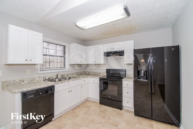 Foto del edificio - 1648 Olde Oak Dr