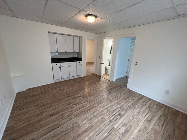 Building Photo - 785 N Montello St