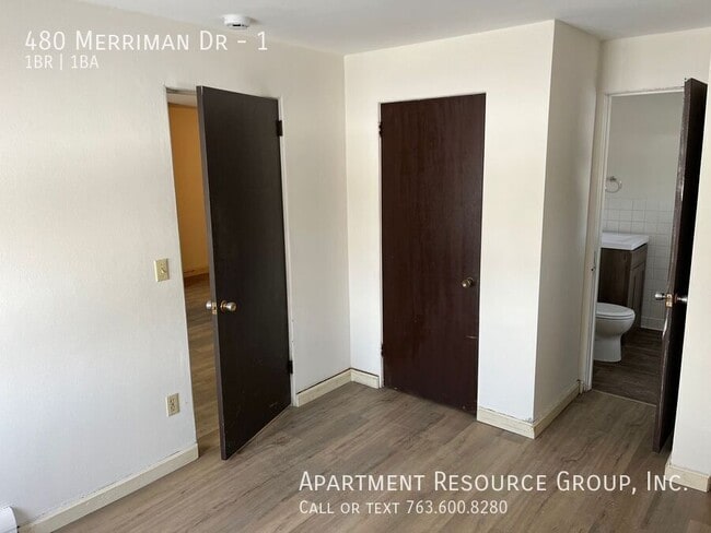 Building Photo - 480 Merriman Dr