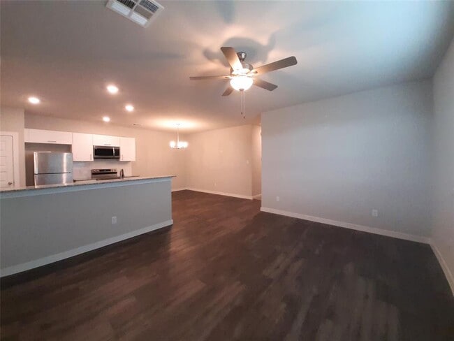 Building Photo - 9886 Grosbeak Ln