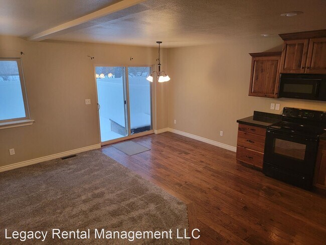 Foto del edificio - 3 br, 2.5 bath House - 360 W. Lemmon Lane