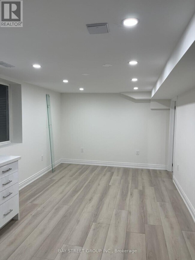 Photo du bâtiment - 114 Mill St N