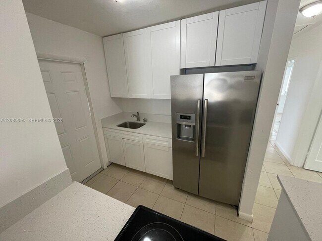 Foto del edificio - 1685 NW 131st St