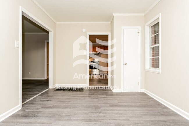 Building Photo - 1103 Cypress Dr