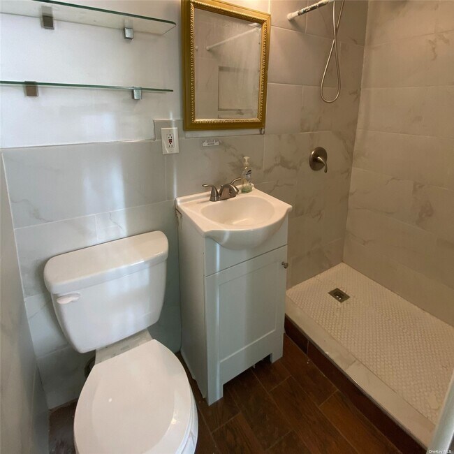 Foto del edificio - 361 Amboy St