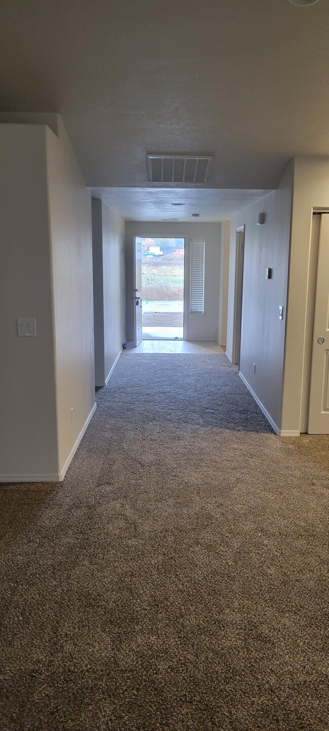 entry - 13321 E Rich Ave