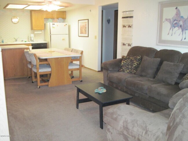 Building Photo - 2085 Mesquite Ave