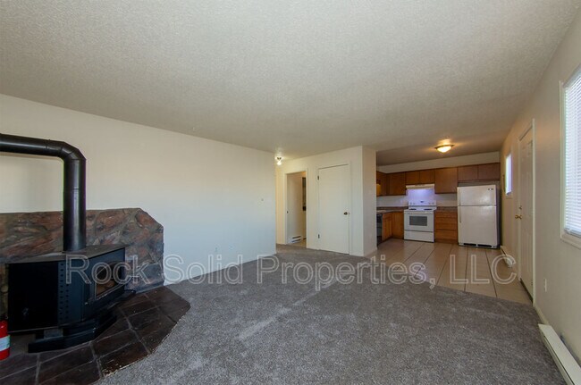 Foto del edificio - 1825 Edgewater Ave