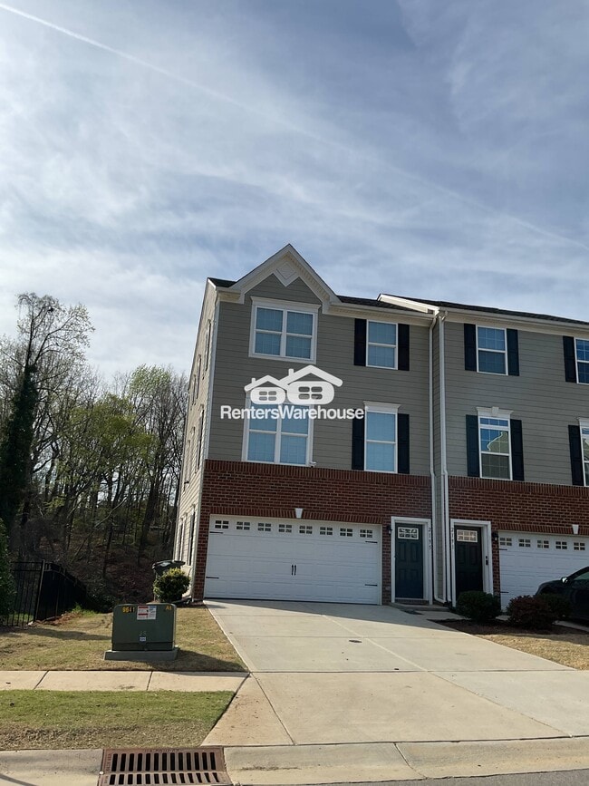 Building Photo - 2195 Autumn Cyprus Ave