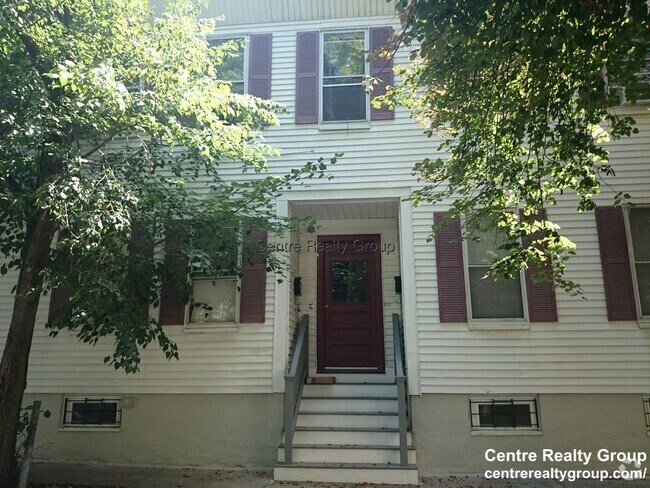 Building Photo - 47 Cameron St