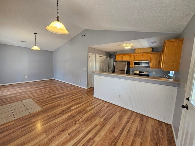 Foto del edificio - 417 Brecknock Ct