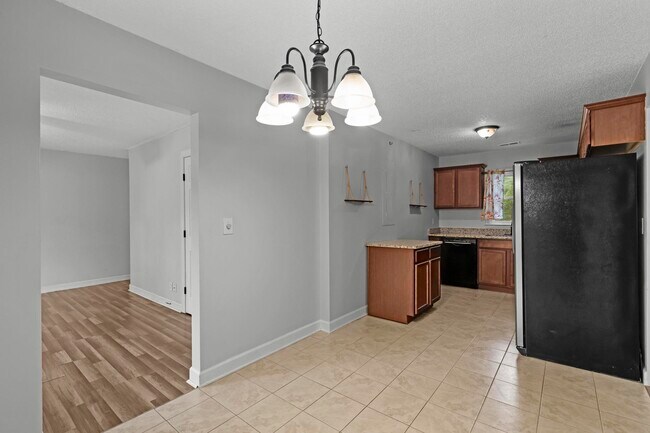 Foto del edificio - 2080 Dawson Cabin Rd