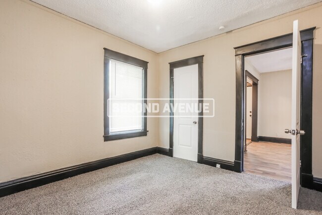 Building Photo - 3811 E 36th ST