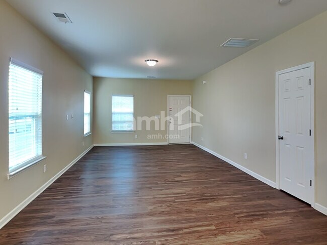 Building Photo - 2919 Watercrest Drive NW