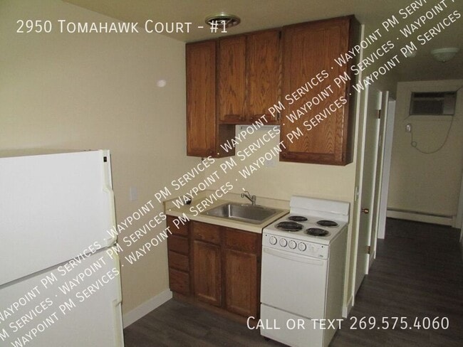 Building Photo - 2950 Tomahawk Ct