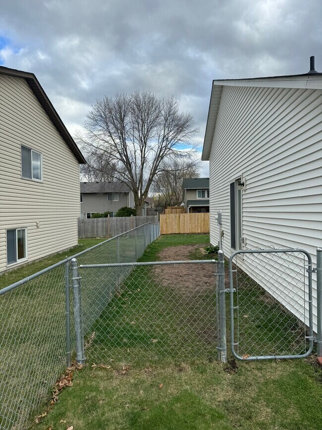 Foto del edificio - 6511 Upper 22nd St N