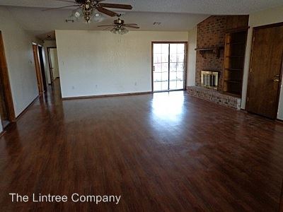 Building Photo - 1604 NW Keystone Dr