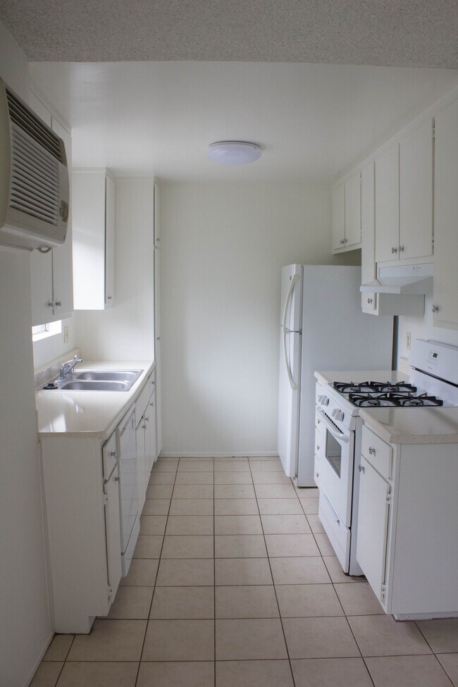 Foto del edificio - 11525 Rochester Ave