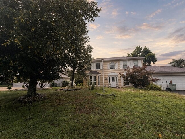 Foto del edificio - 8 Lindner Ln