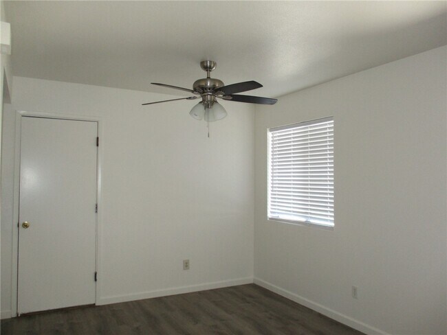 Building Photo - 5080 La Calzada