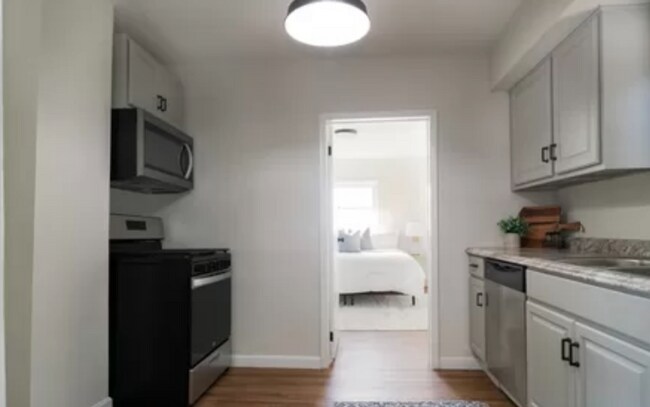 Foto del edificio - 120 Wallace Ave