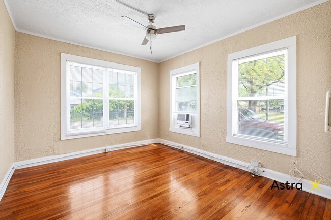 Photo - 323 N Westland Ave Apartment