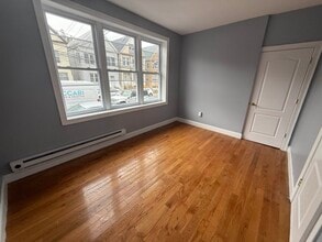 Building Photo - 129 W 54th St