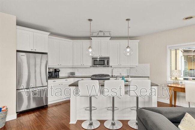 Building Photo - 4305-4038 Pritchard Dr