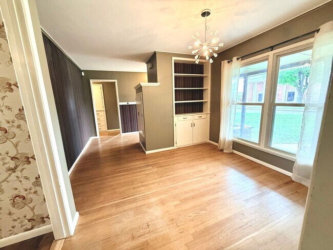 Foto del edificio - Beautiful Corner-Lot 3BD 1BA Home in Belle Isle Area!!