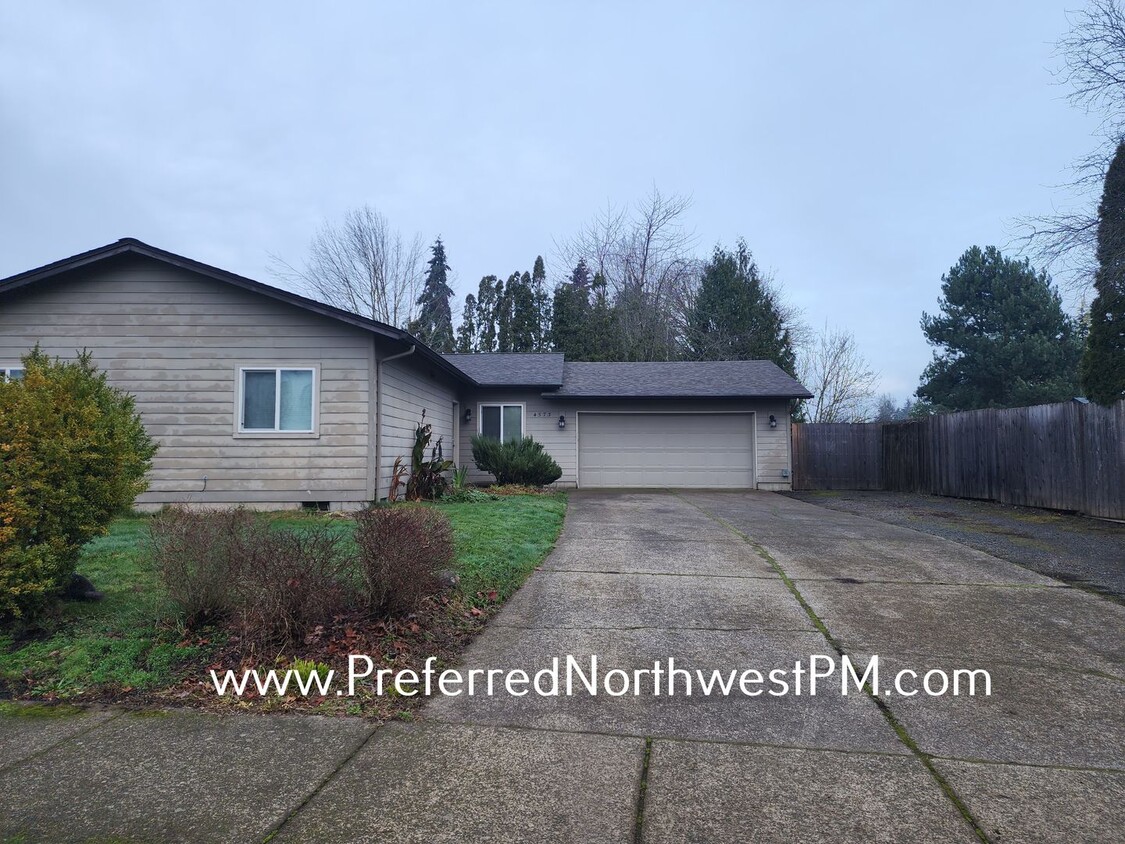 Foto principal - Great 3 Bedroom home in Bethel Area