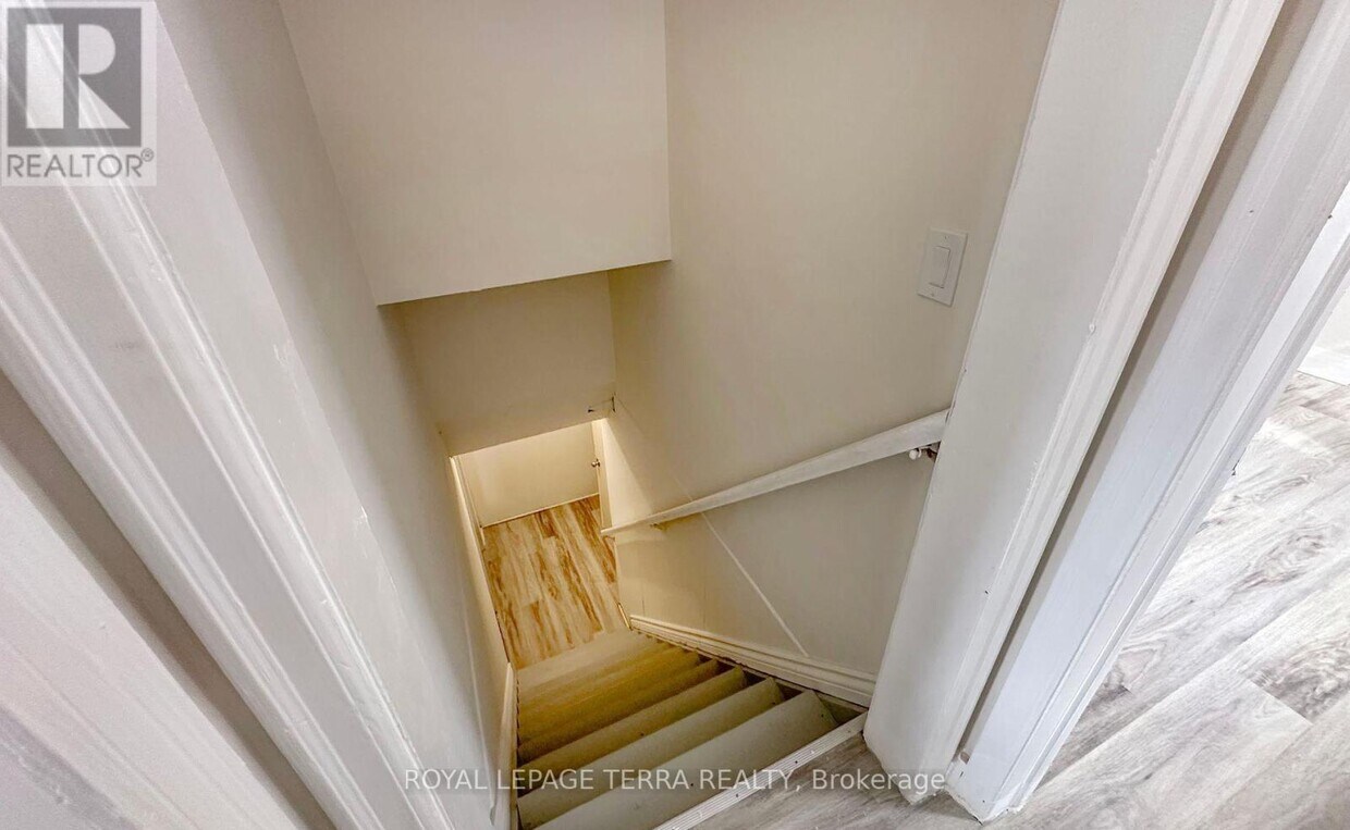 Photo principale - 779 Whitman Crescent