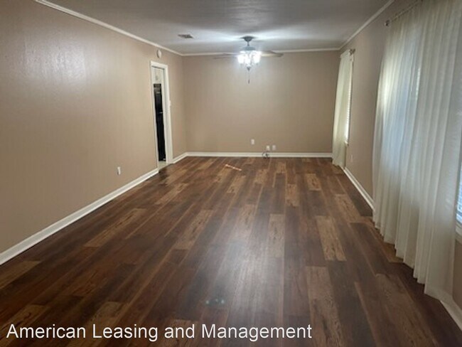 Building Photo - 3 br, 2 bath House - 8213 Chaucer Drive