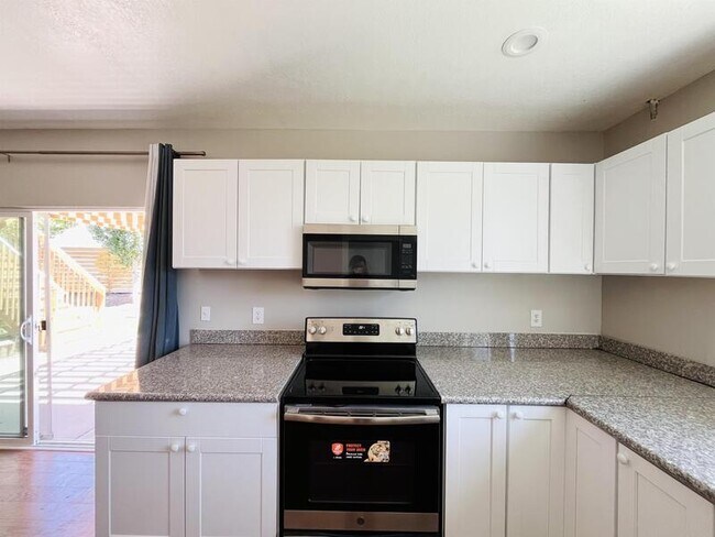 Photo - 4144 W Foxview Dr Apartment