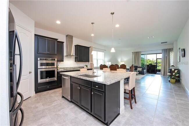 Foto del edificio - 13092 Stanthorne Ave