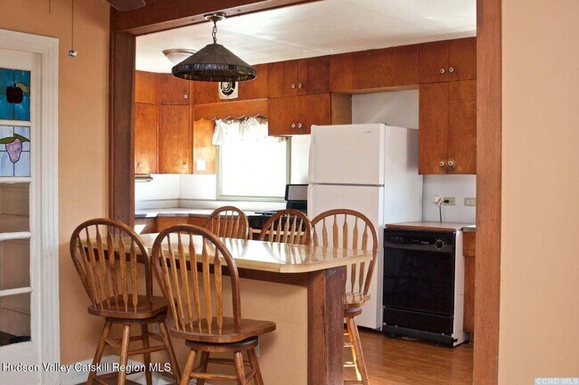 Foto del edificio - 7 Harmon Heights Rd