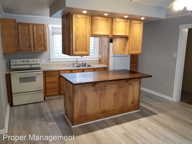 Foto del edificio - 3 br, 1 bath House - 1520 Chapel Street