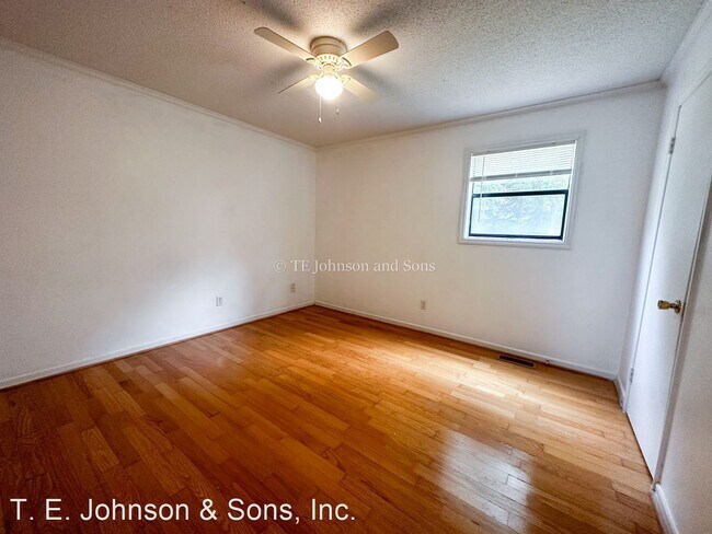 Building Photo - 2 br, 2 bath House - 230 Vista Circle #B