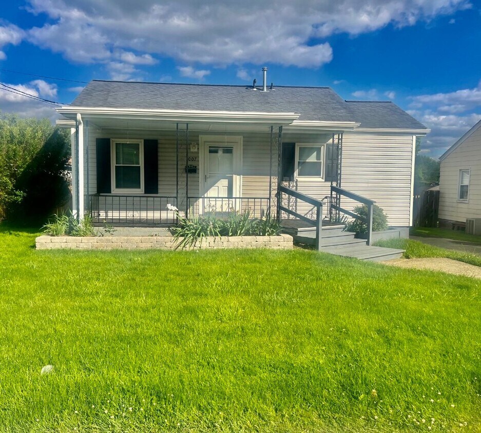 Primary Photo - Charming Home - 2 Bedrooms 2 Bathroom - Mo...
