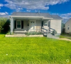 Building Photo - 1007 Allaire Ave
