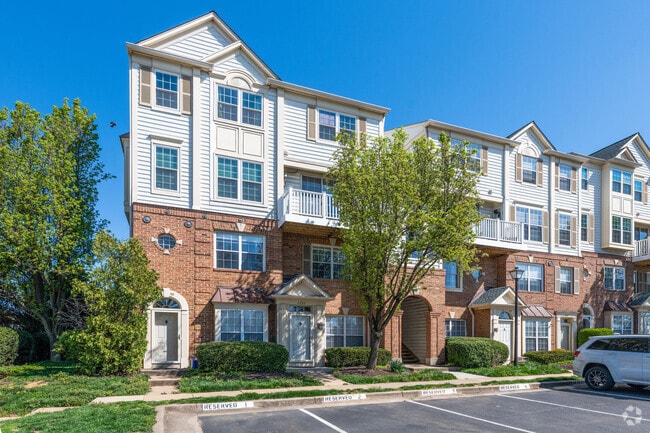 Building Photo - 1735 Braddock Pl