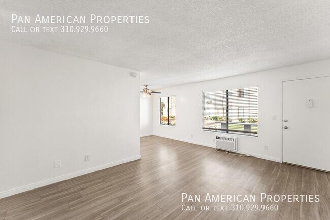 Building Photo - 863 S Mollison Ave