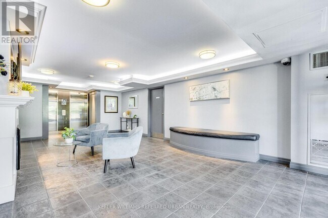 Photo du bâtiment - 1625 Pickering Pkwy
