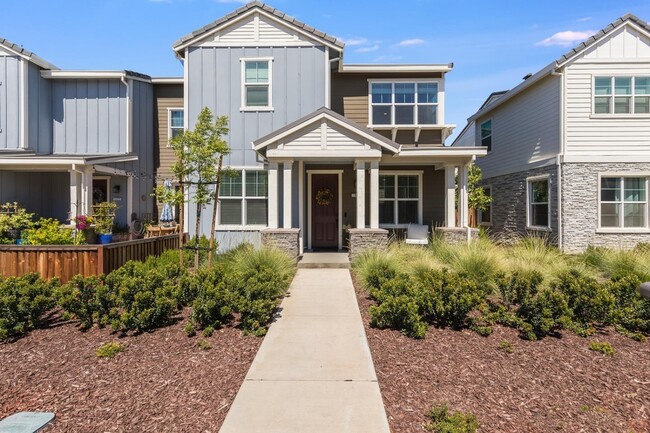 Foto del edificio - 1323 Bloom Ln