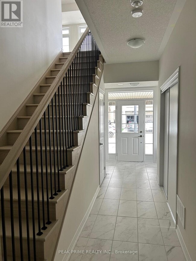 Building Photo - 42 Paisley Dr