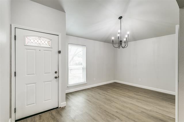 Foto del edificio - 1713 Canterbury Ln