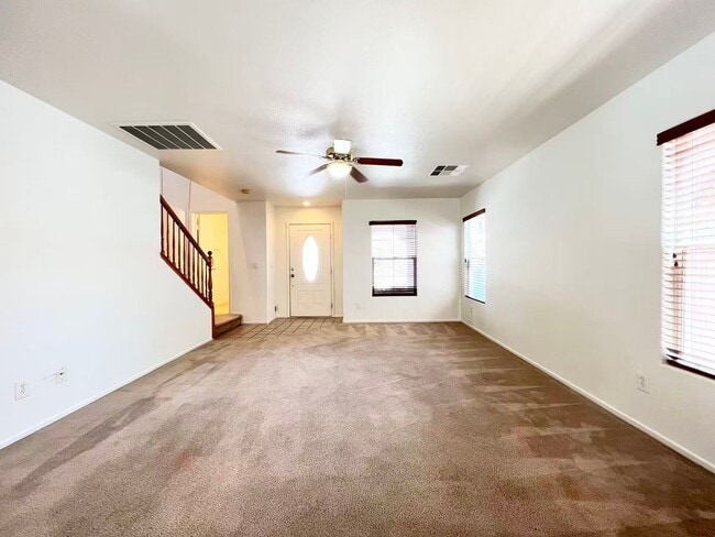 Building Photo - 11143 Ranch Valley St