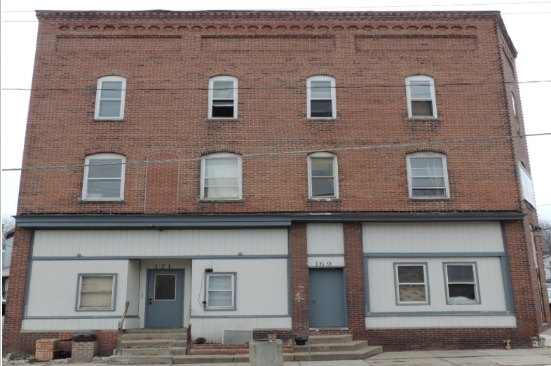Primary Photo - 169 S Main St