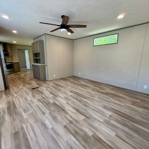 Building Photo - 118 Zoe Ave