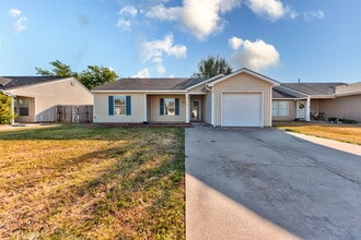 Building Photo - 1225 Briar Patch Way